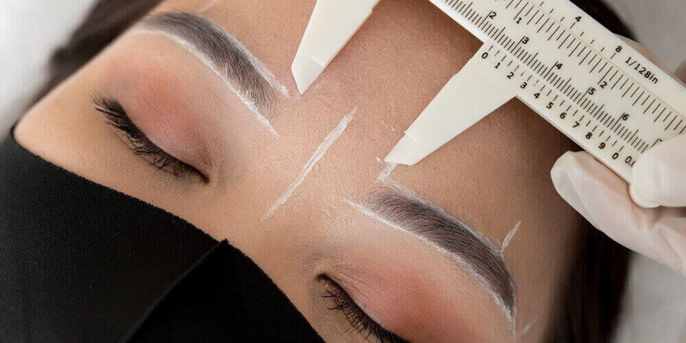 Kaş Ekimi Sonrası Süreç: Kaşlar Ne Zaman Çıkar ve Dökülme Normal mi?